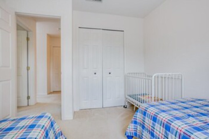 Room 40 of 48