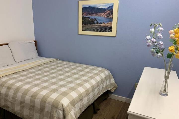 Room 19 of 99