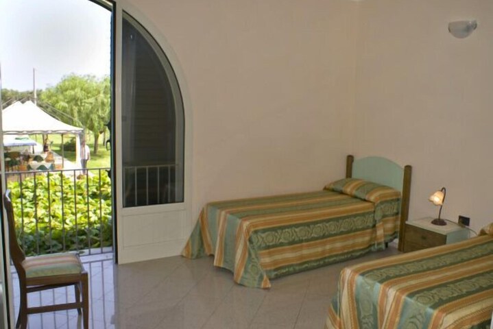 Room 4 of 56