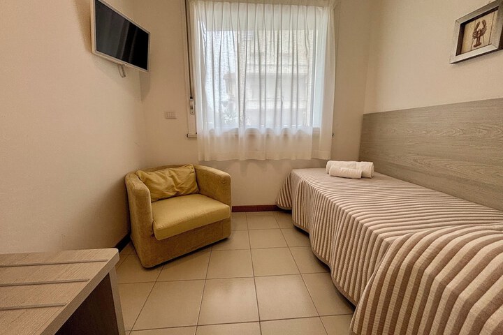 Room 16 of 58