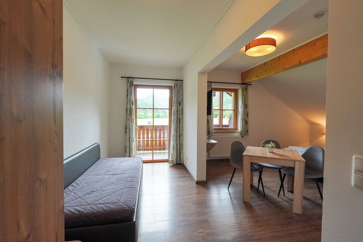 Room 2 of 29