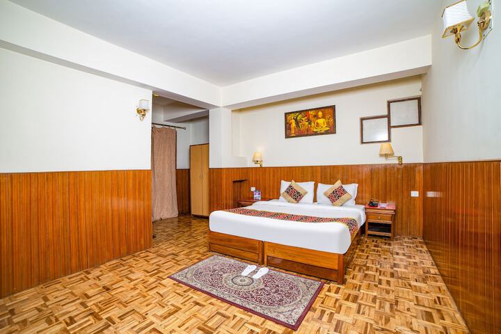 Room 10 of 25