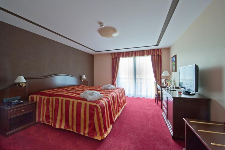 Room 7 of 45