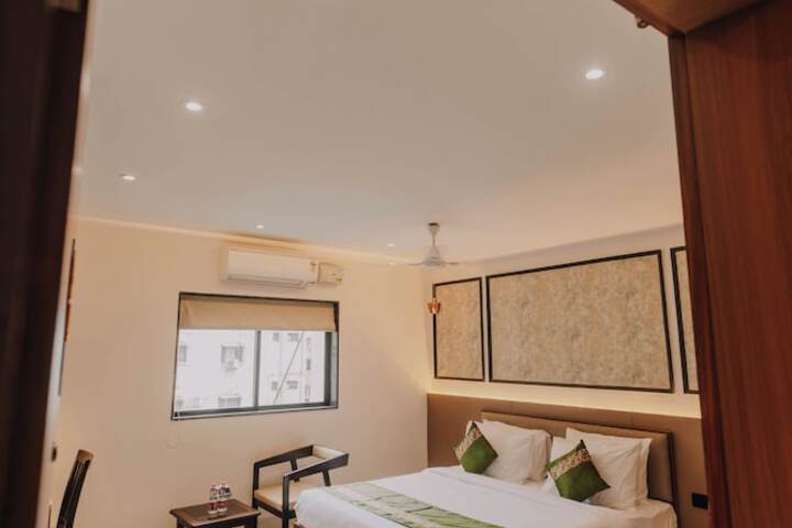 Room 18 of 43