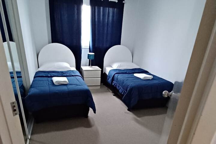 Room 16 of 83