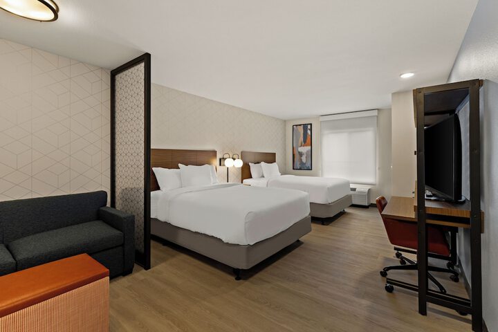 Room 6 of 57