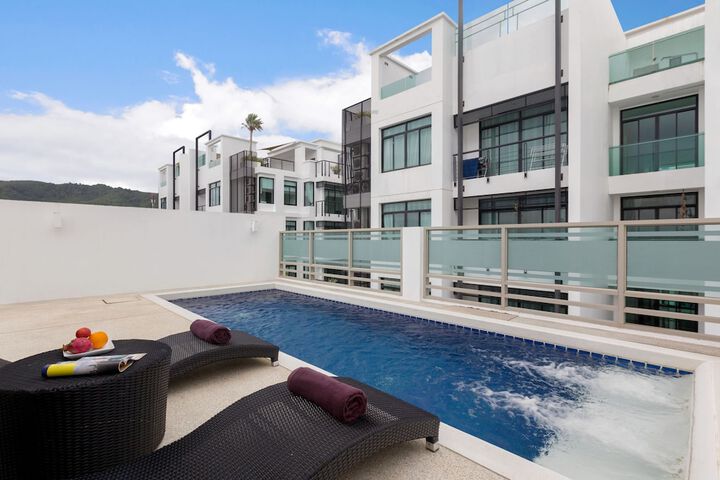Pool 42 of 61
