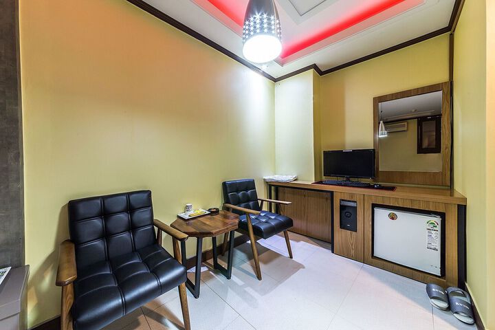 Room 39 of 75