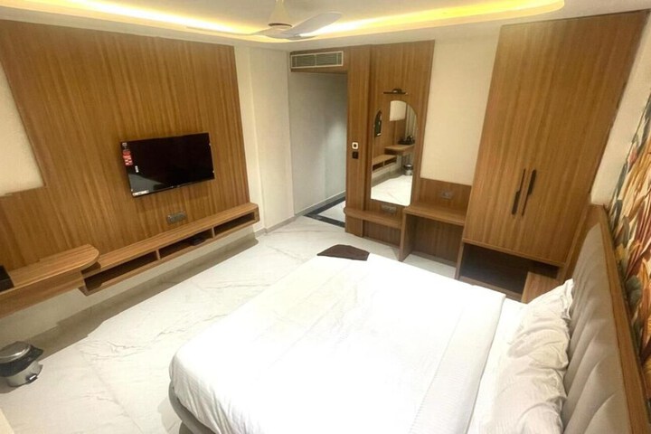 Room 20 of 30