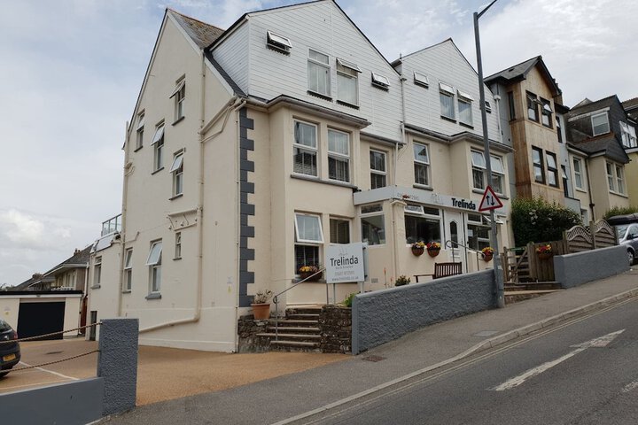 Trelinda Hotel