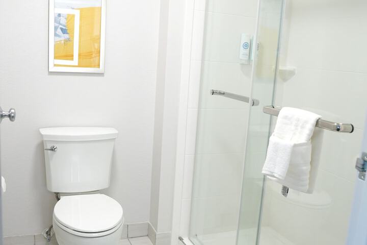 Clean Restrooms