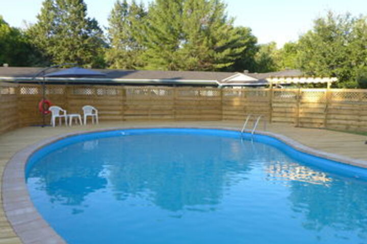 Pool 38 of 42