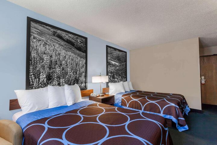 2 Double Beds (5 of 14)