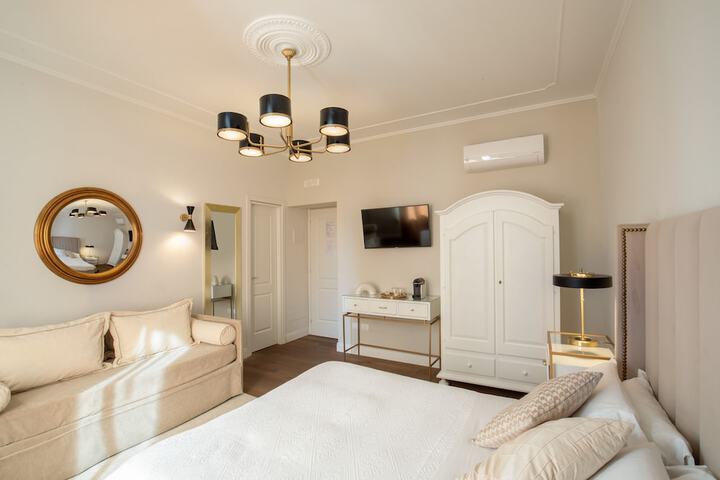 Room 10 of 63