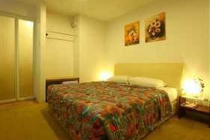 Hotel 6 of 13