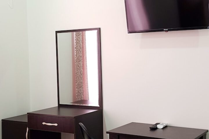 Room 6 of 51