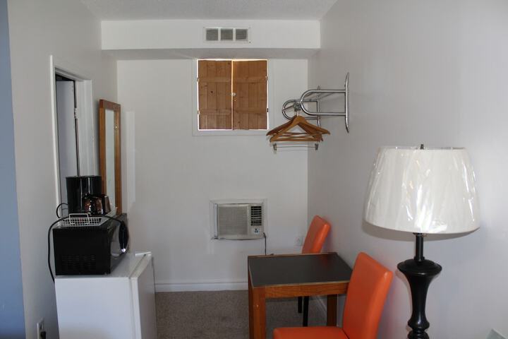 Room 3 of 23