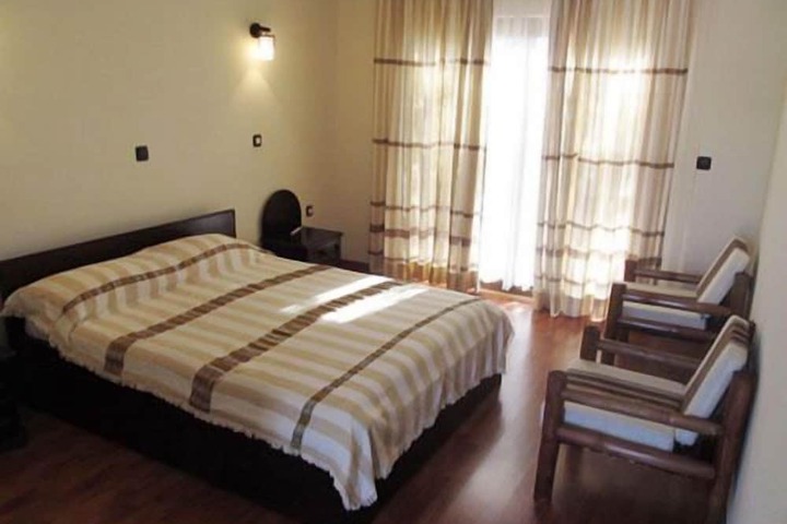 Room 3 of 13