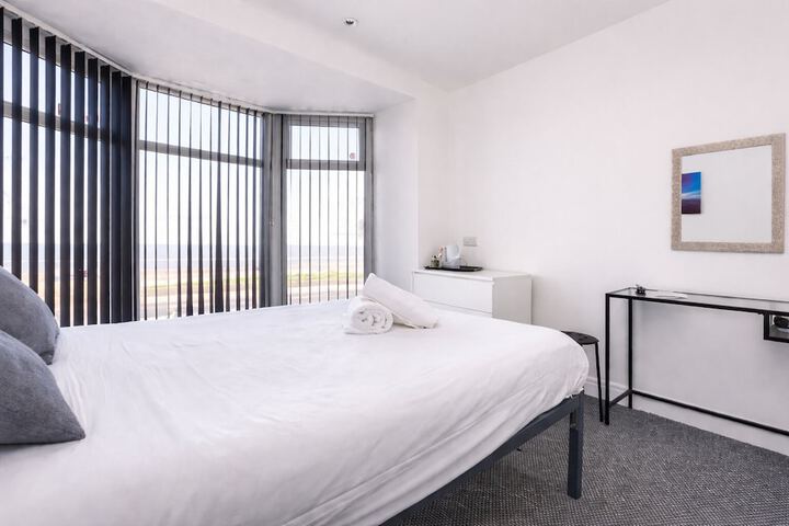 Room 7 of 17
