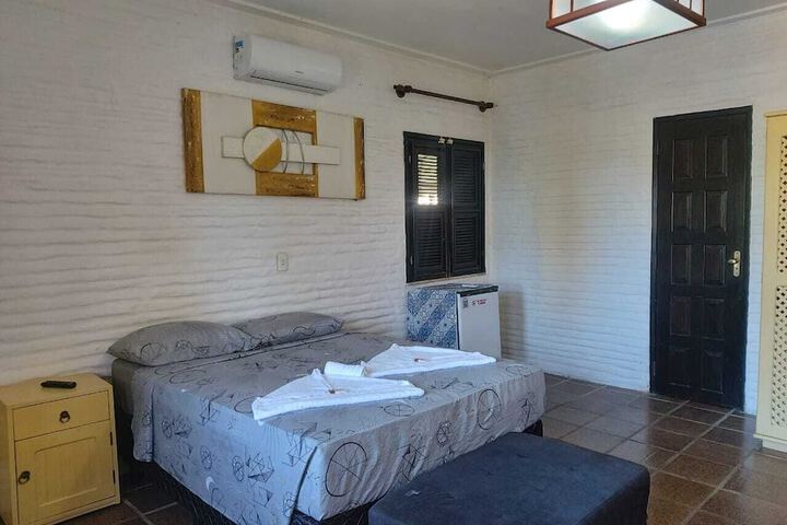 Room 3 of 32