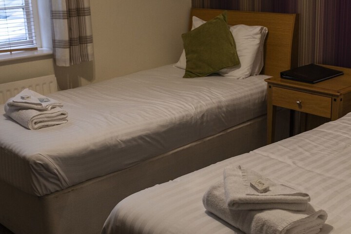 Room 4 of 54