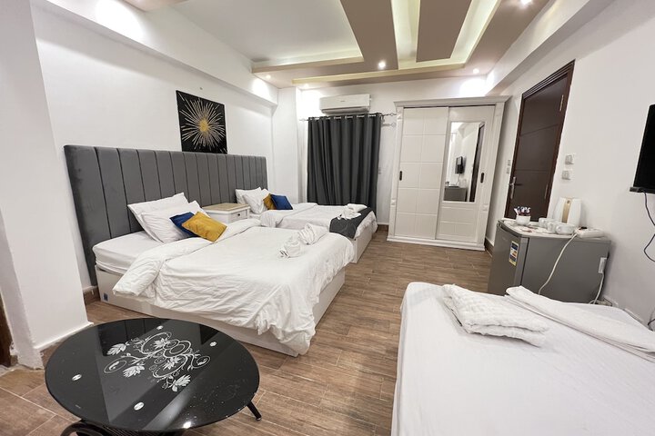 Room 17 of 53