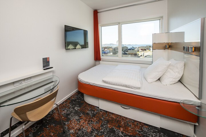 HHE Express Hotel
