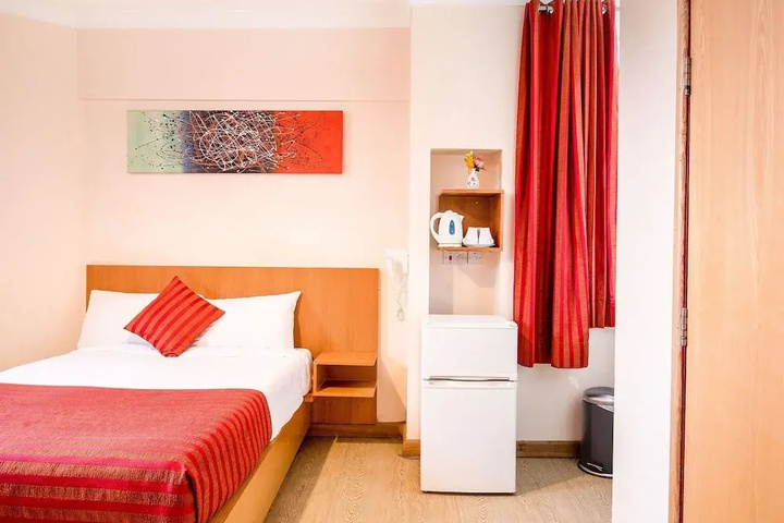 Room 2 of 14