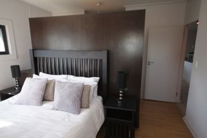 Room 5 of 52