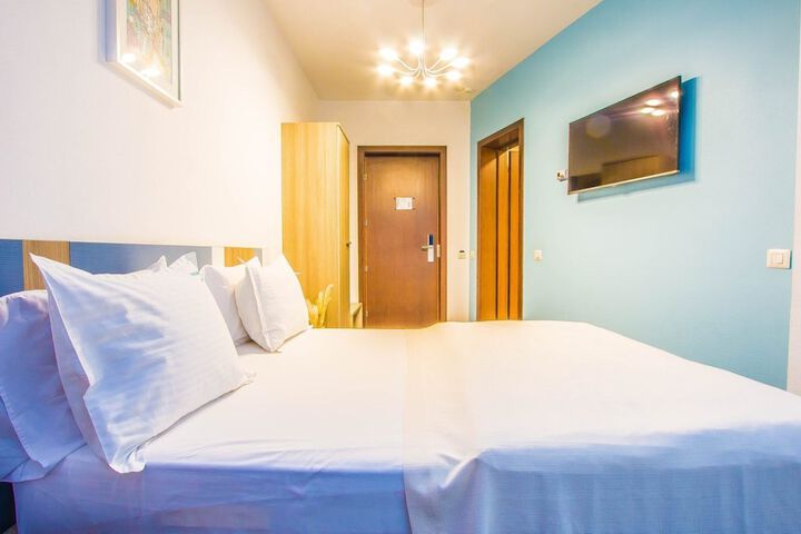 Room 16 of 21