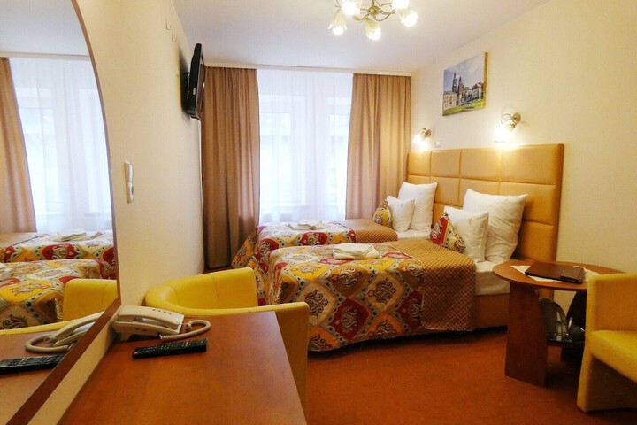 Room 35 of 65