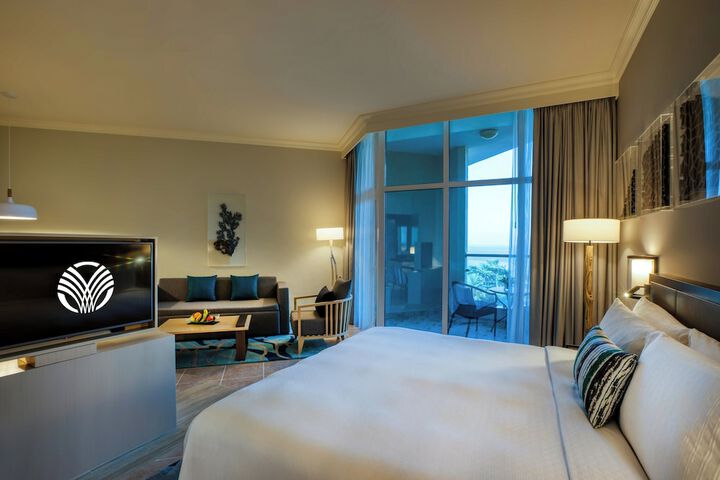 Room 82 of 185