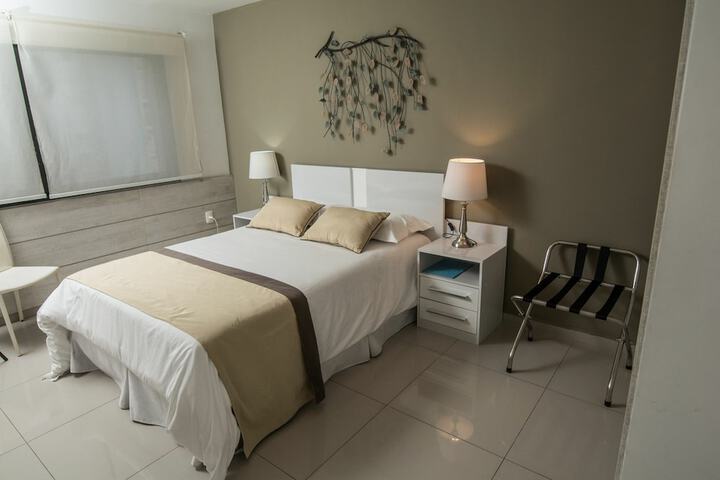 Room 10 of 33