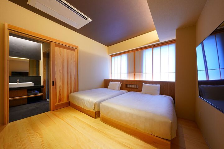 Room 29 of 70