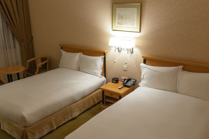 Room 19 of 109
