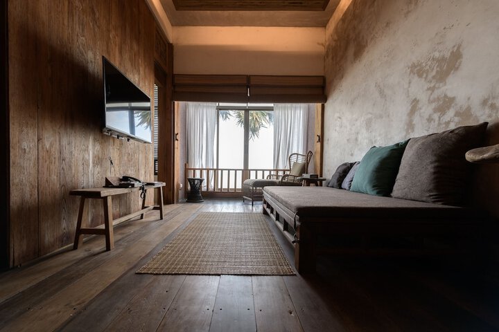 Room 25 of 79