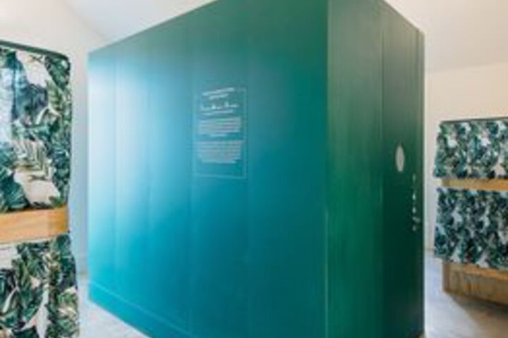 Room 33 of 119