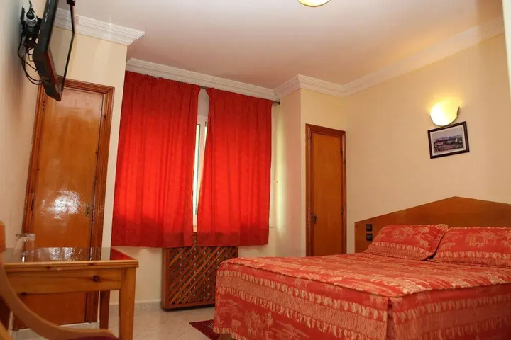 Room 5 of 13