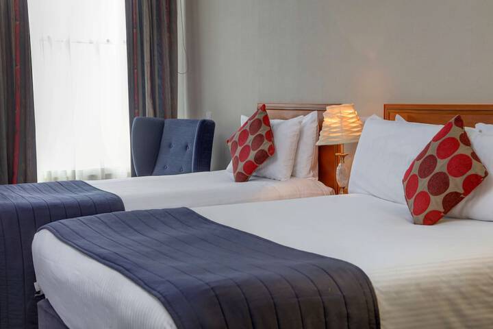 Room 38 of 109