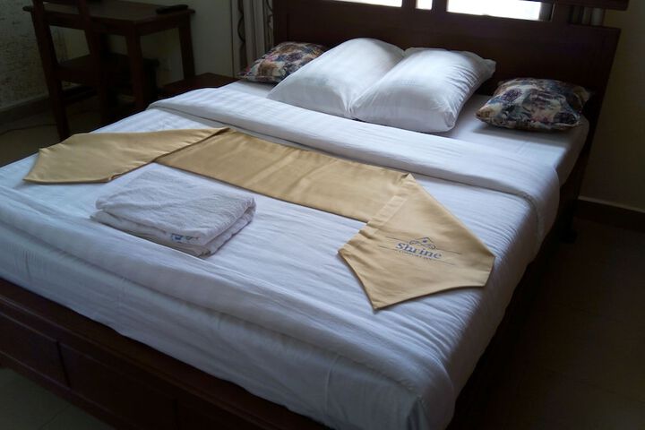 Room 3 of 6