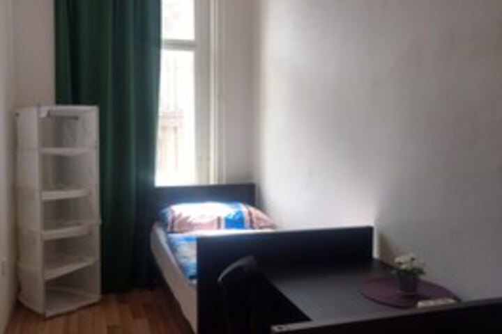 Room 21 of 84
