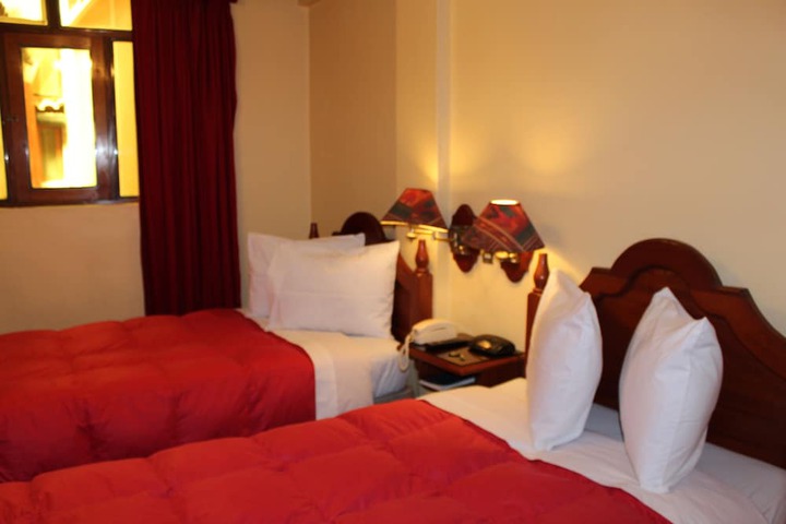 Room 6 of 14