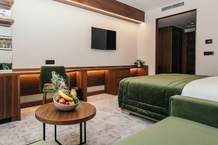 Room 21 of 65
