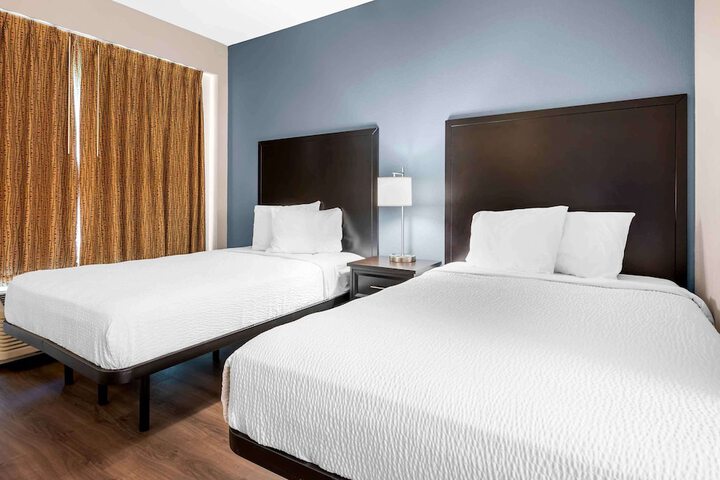 Studio 2 Double Beds (3 of 6)