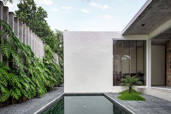 Pool 27 of 68