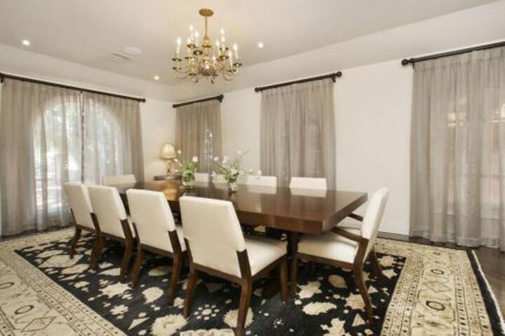 Villa Teresita Beautifully Gated Mediterranean Estate in Beverly Hills, CA