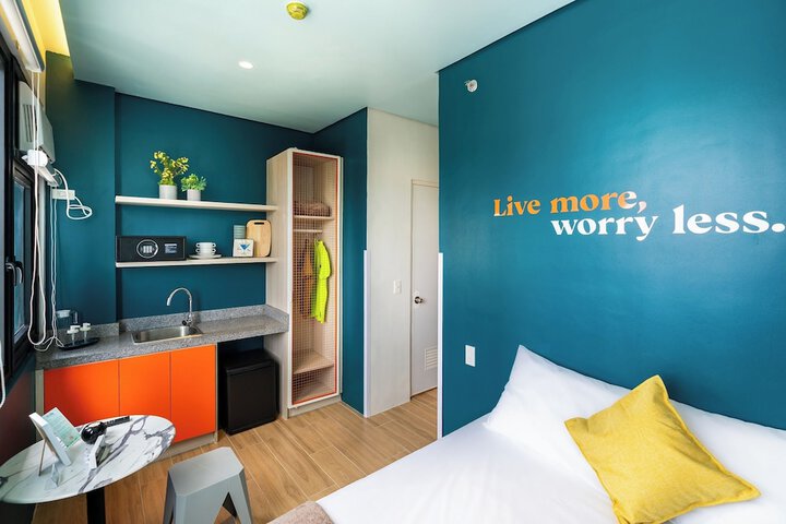 Room 4 of 11