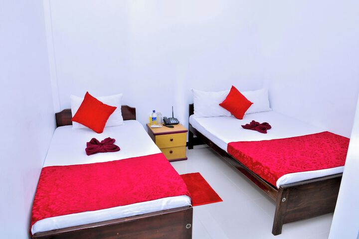 Room 3 of 12