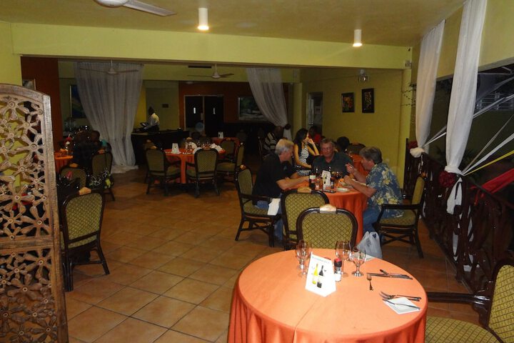 Dining 70 of 91
