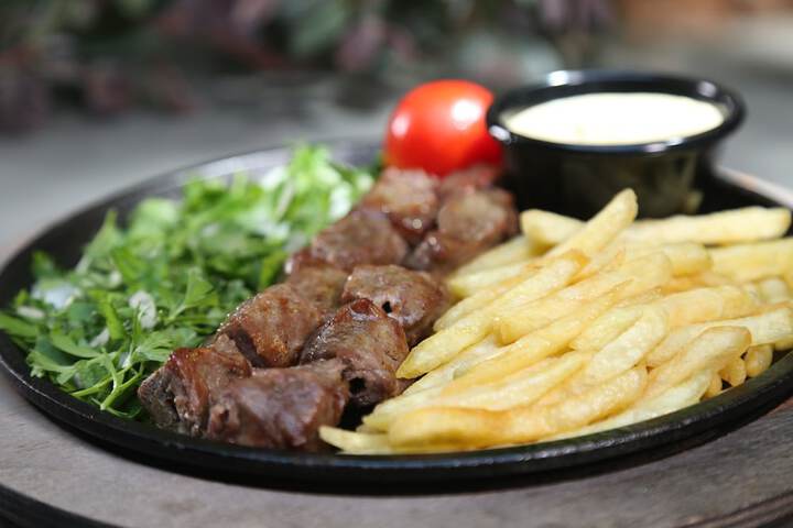 Dining 52 of 76